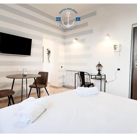 Ostia Holiday Clementina Fiumicino Exterior photo